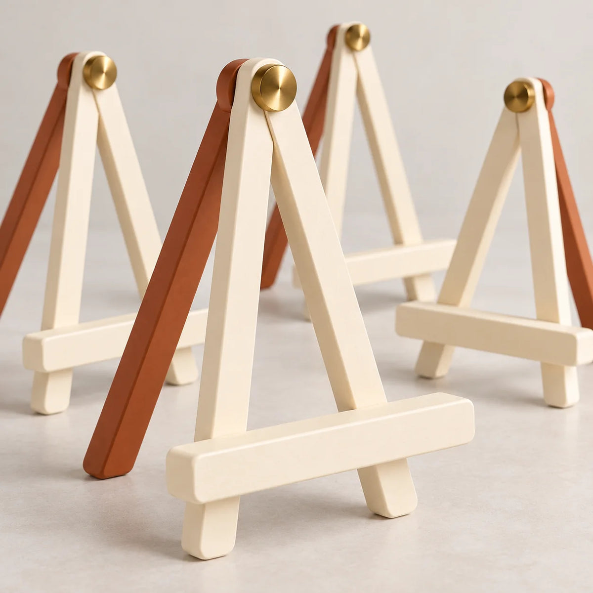Tabletop Art Print Easel Set — detail
